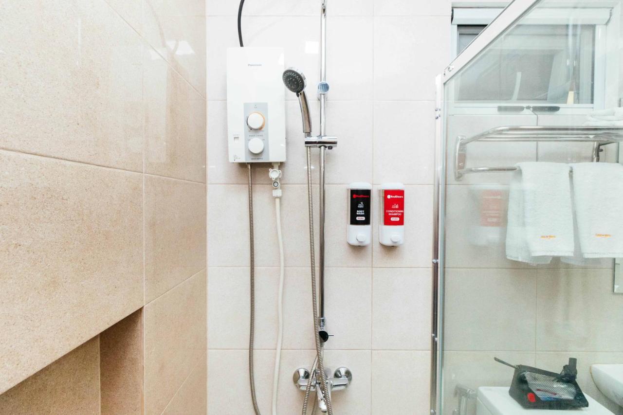 Reddoorz Premium @ Sampaloc Makati Hotel Makati City Luaran gambar