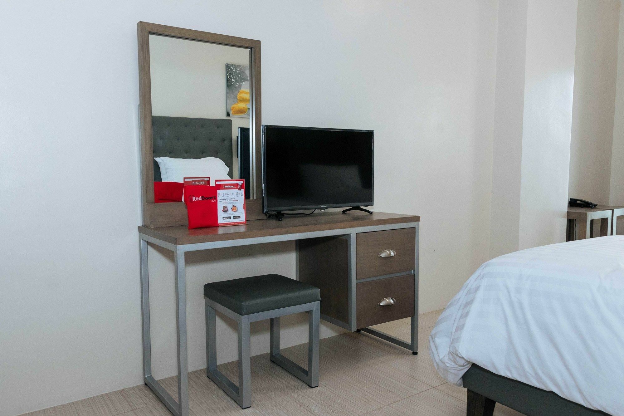 Reddoorz Premium @ Sampaloc Makati Hotel Makati City Luaran gambar
