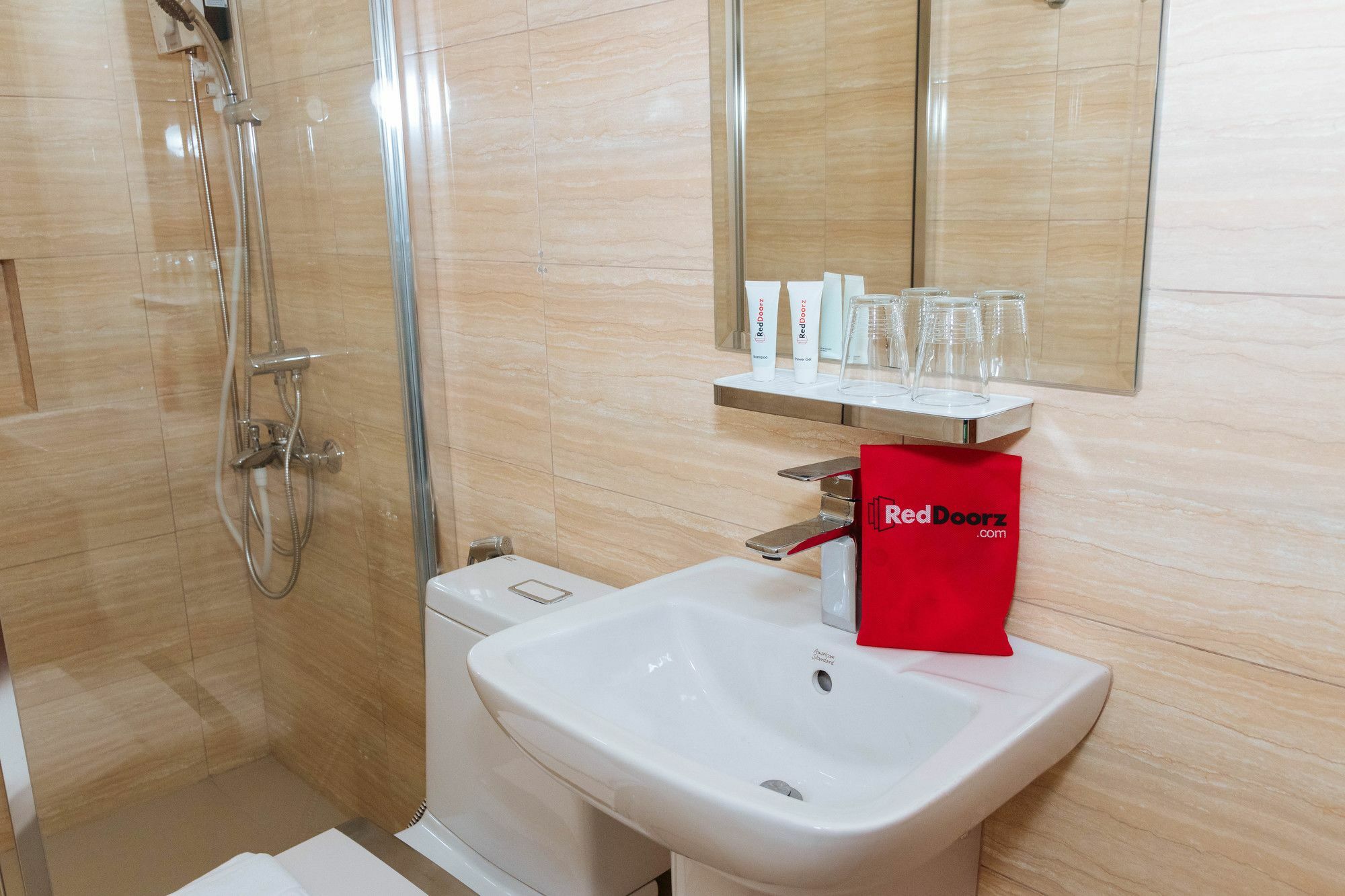 Reddoorz Premium @ Sampaloc Makati Hotel Makati City Luaran gambar